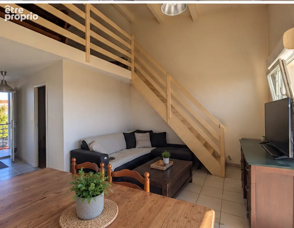 PUILBOREAU - Appartement T2 avec mezzanine, balcon et parking - photo 2