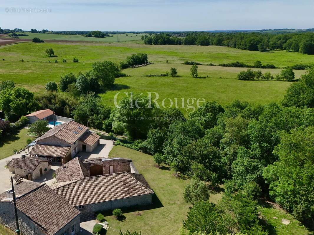 Eymet – Superbe propriété en pierre avec deux maisons et piscine chauffée - photo 24