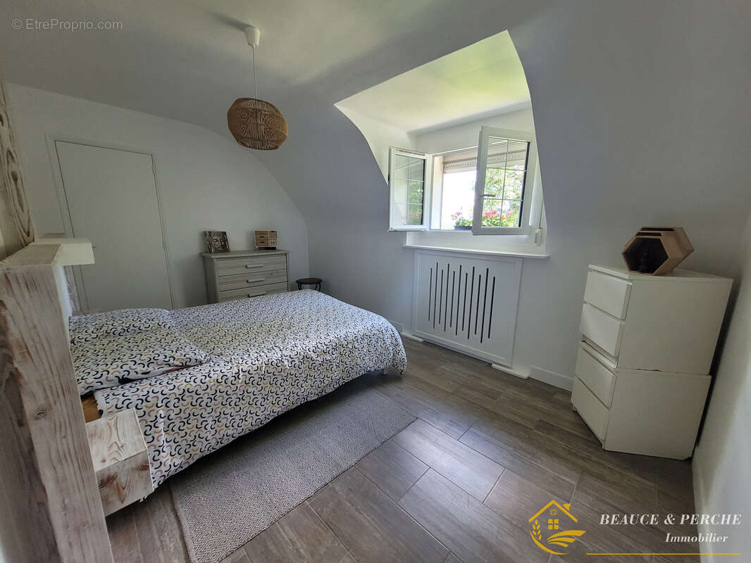 Maison à BROU