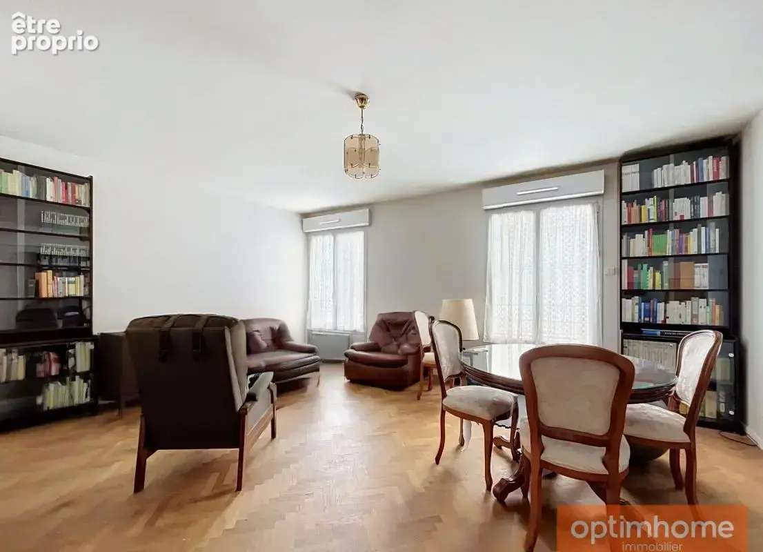 Appartement à PARIS-12E