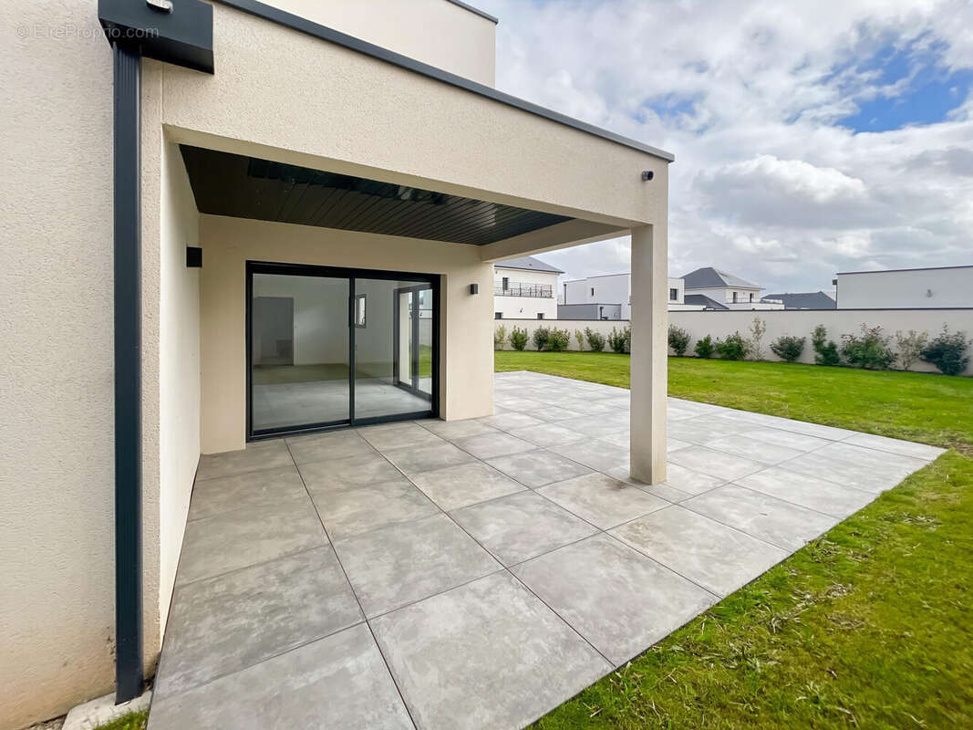 Maison à BIEVILLE-BEUVILLE