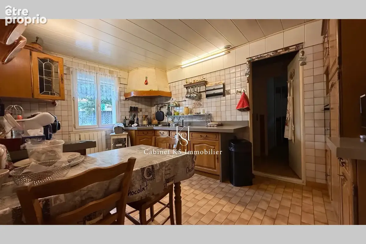 Maison 94 m² à Saint-Maximin-La-Sainte-Baume  - photo 5