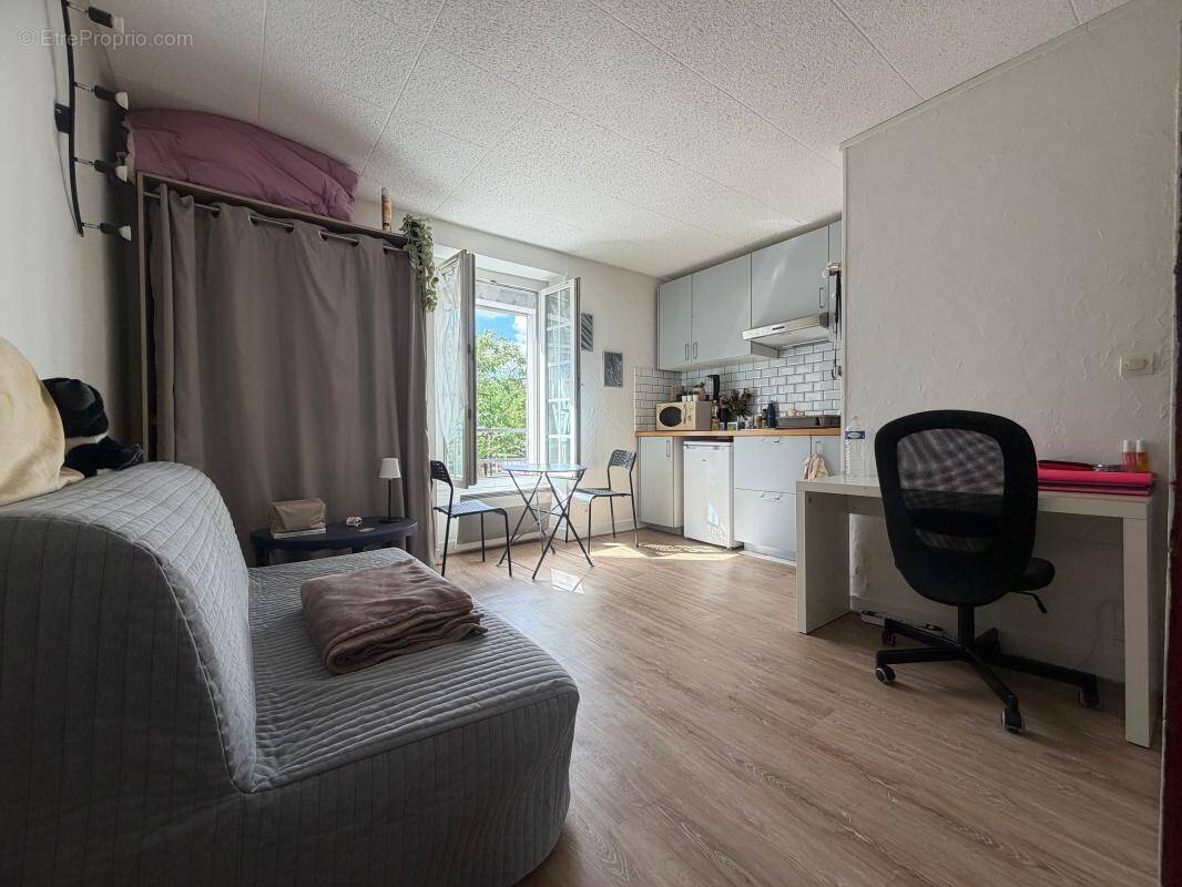 Appartement à SAINT-MAUR-DES-FOSSES