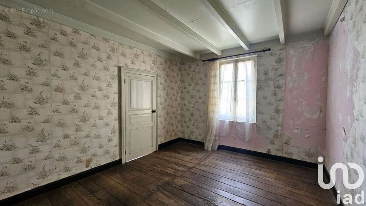 Maison 103 m² à Chassiecq  - photo 6