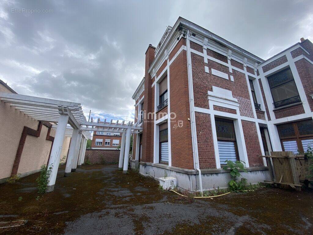 Maison à CRESPIN
