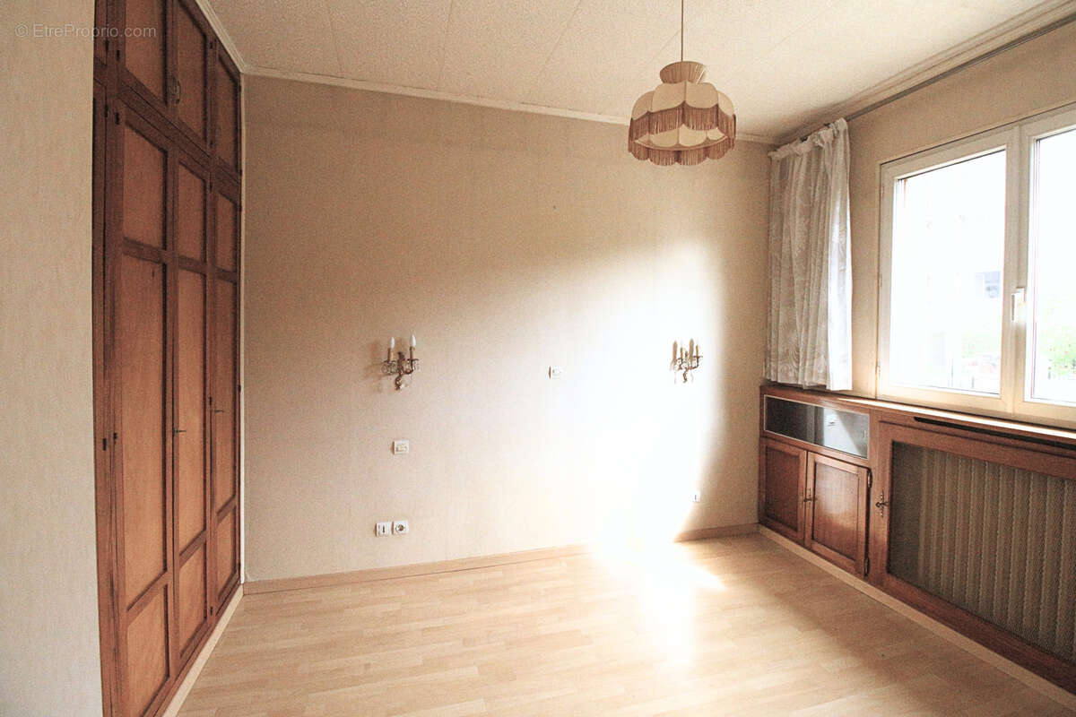 Maison à BRY-SUR-MARNE