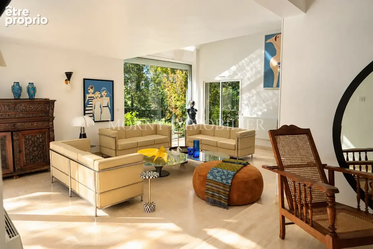 À VENDRE - Belle propriété de 380 m2 au calme, au cœur d’un parc arboré de 1,1 hectare - photo 2