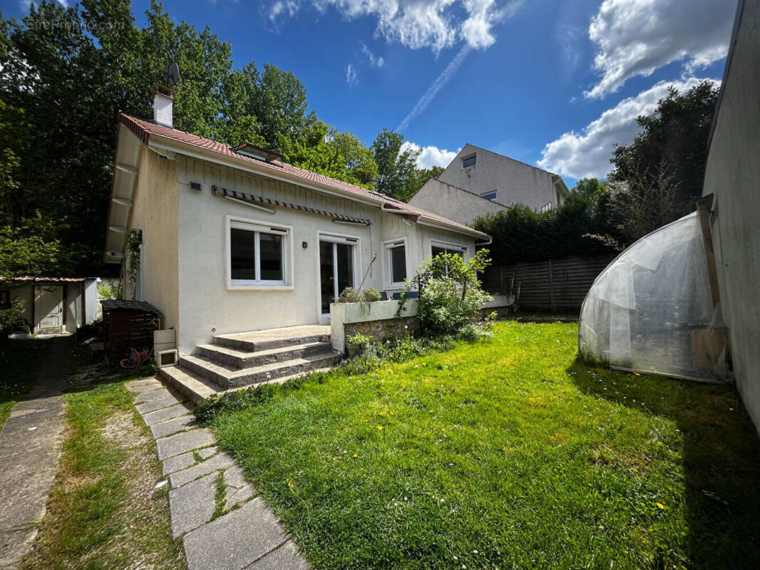 Maison à GIF-SUR-YVETTE
