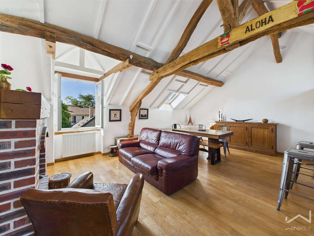 Appartement à VILLENEUVE-LE-ROI