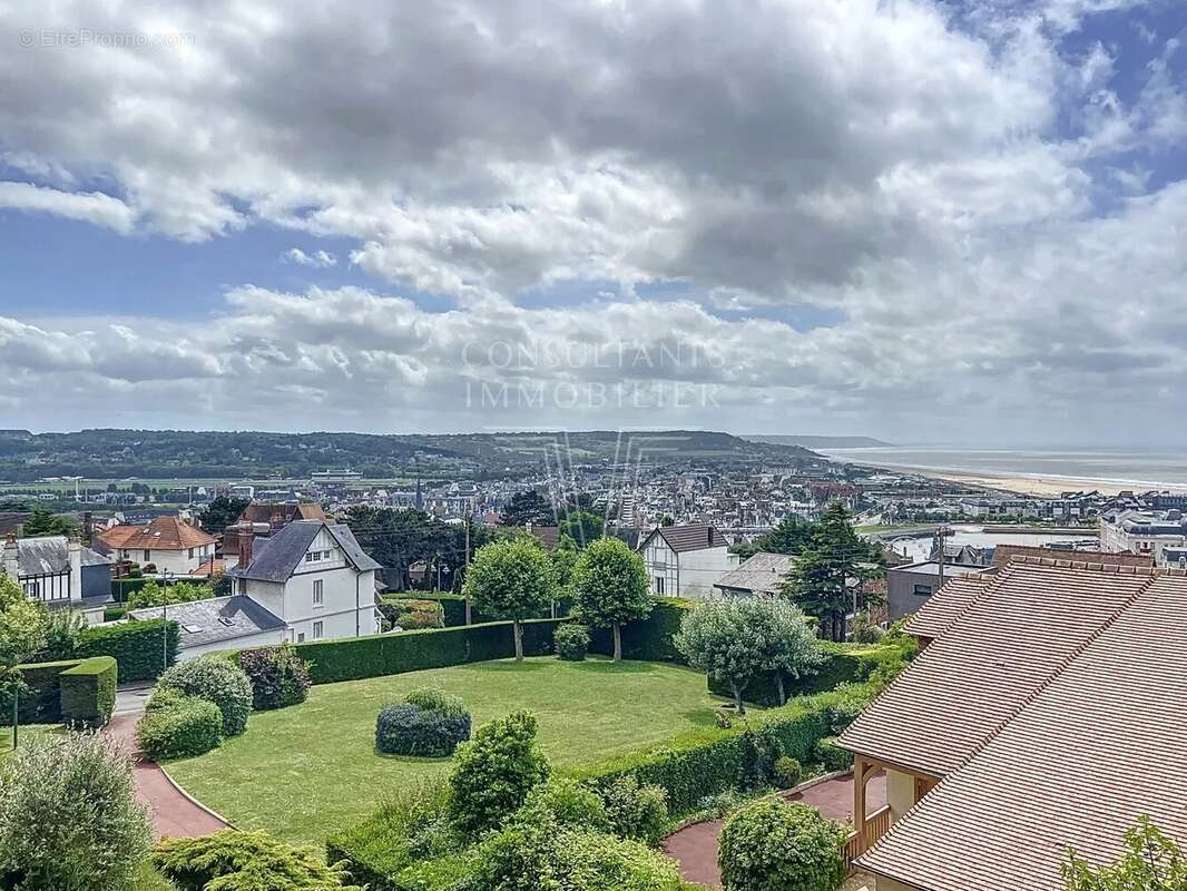 Appartement à TROUVILLE-SUR-MER