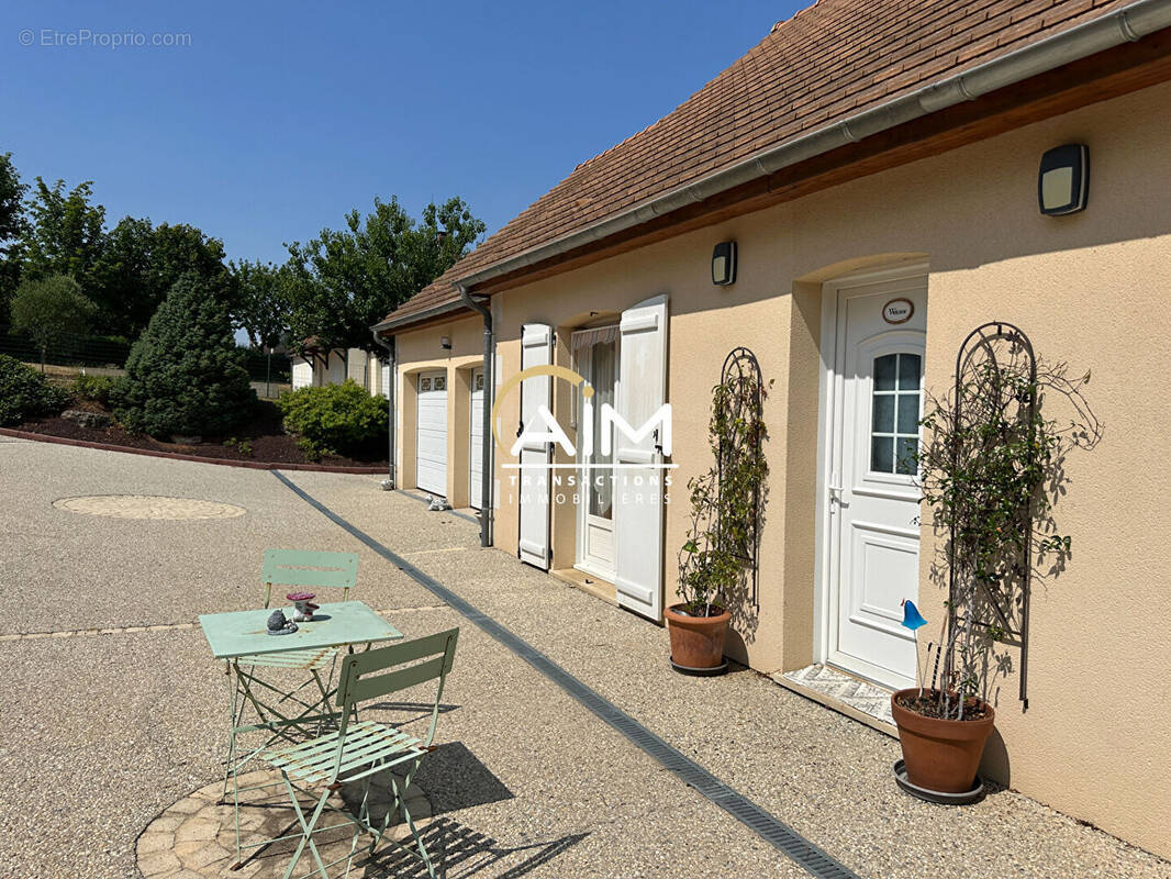 Maison à FAVEROLLES-SUR-CHER