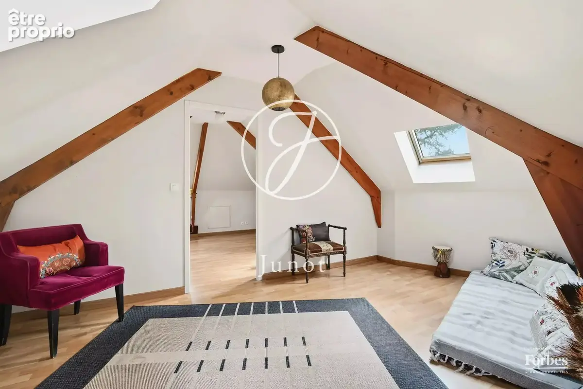 Chatou - GARE - Maison - 4 chambres - 207m² - Terrain 240m². - photo 13