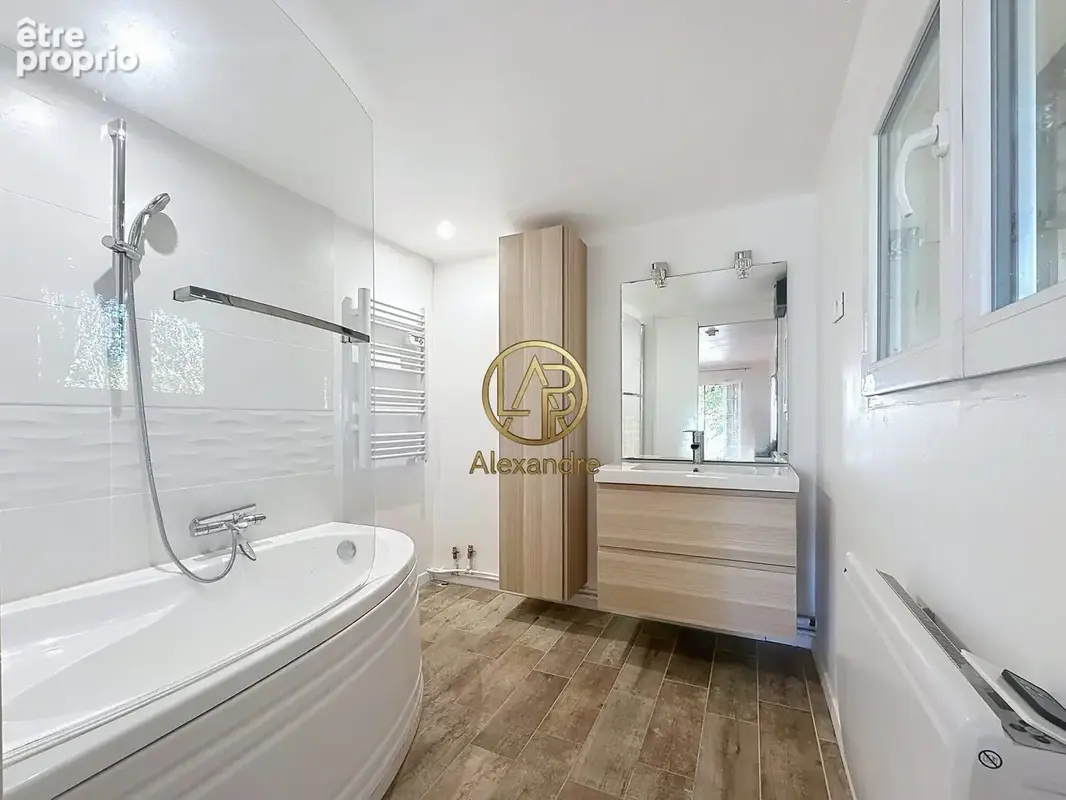 Salle de bain du rez de chausée