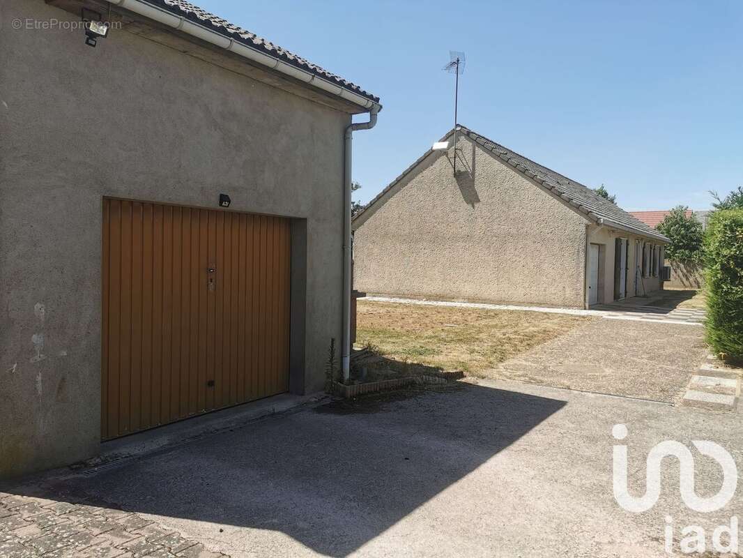Maison 143 m² à Orgeres-En-Beauce  - photo 6