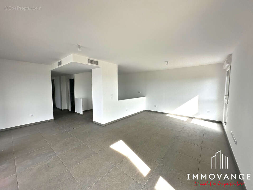 Appartement à LATTES