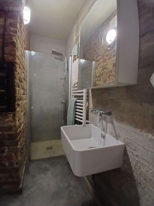 Appartement à PARIS-19E