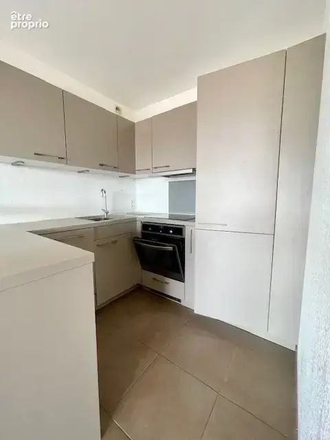 BASTIA bel Appartement F2 de 49 m2 avec terrasse de  31 m2 avec vue mer et montagne - photo 7