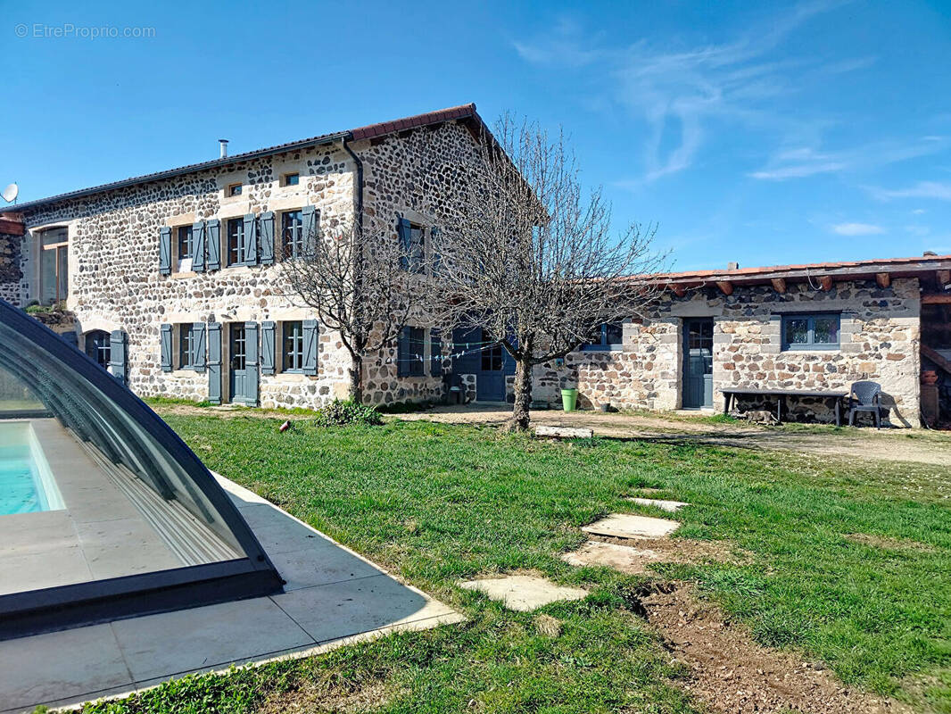 Maison à SAINT-GERMAIN-LAPRADE