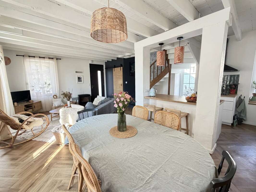 Maison à MONTBERT