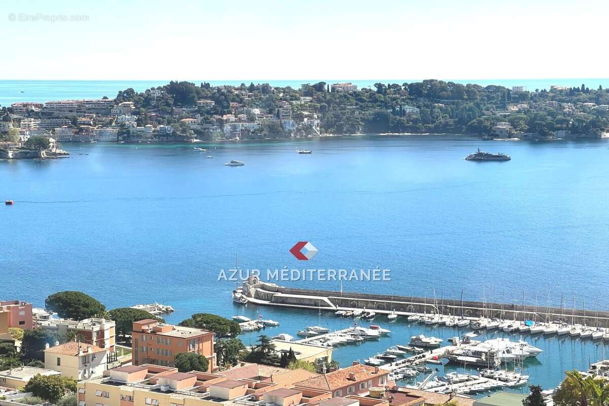 Appartement à VILLEFRANCHE-SUR-MER