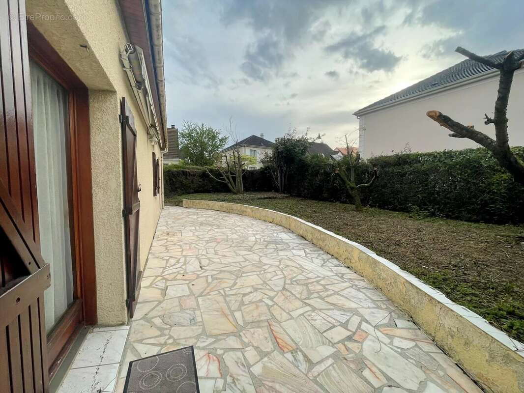Maison à CHELLES