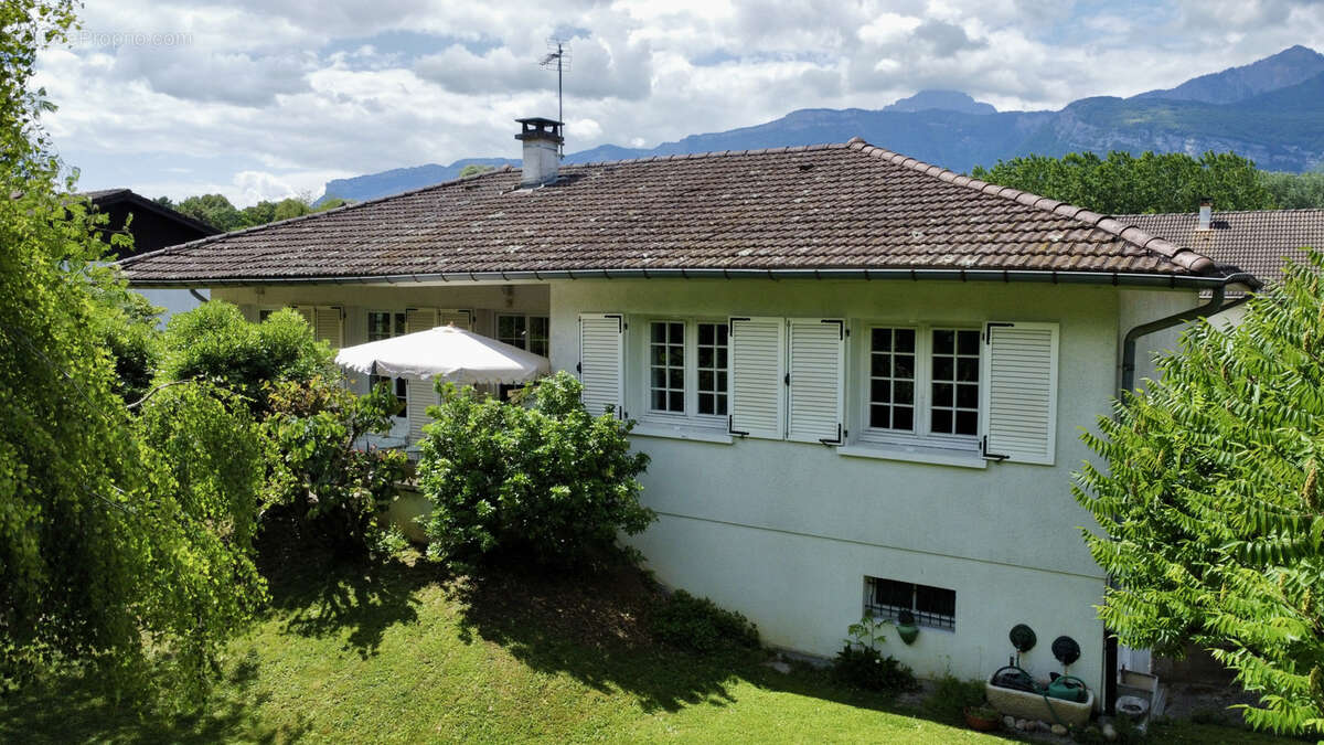 Maison à VILLARD-BONNOT