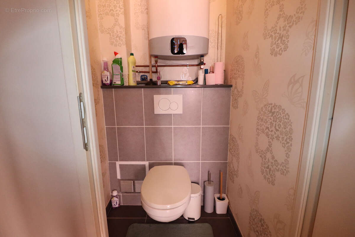 Appartement à VIC-SUR-SEILLE