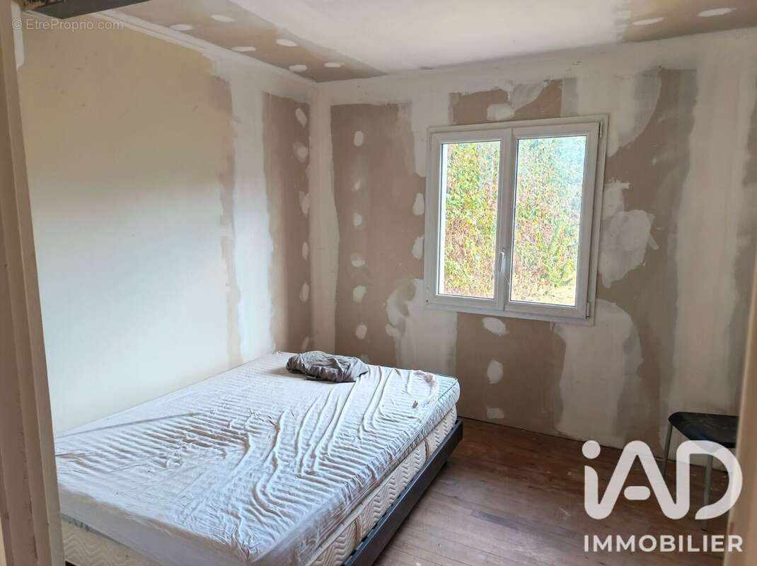 Maison 56 m² à Saint-Laurent  - photo 5