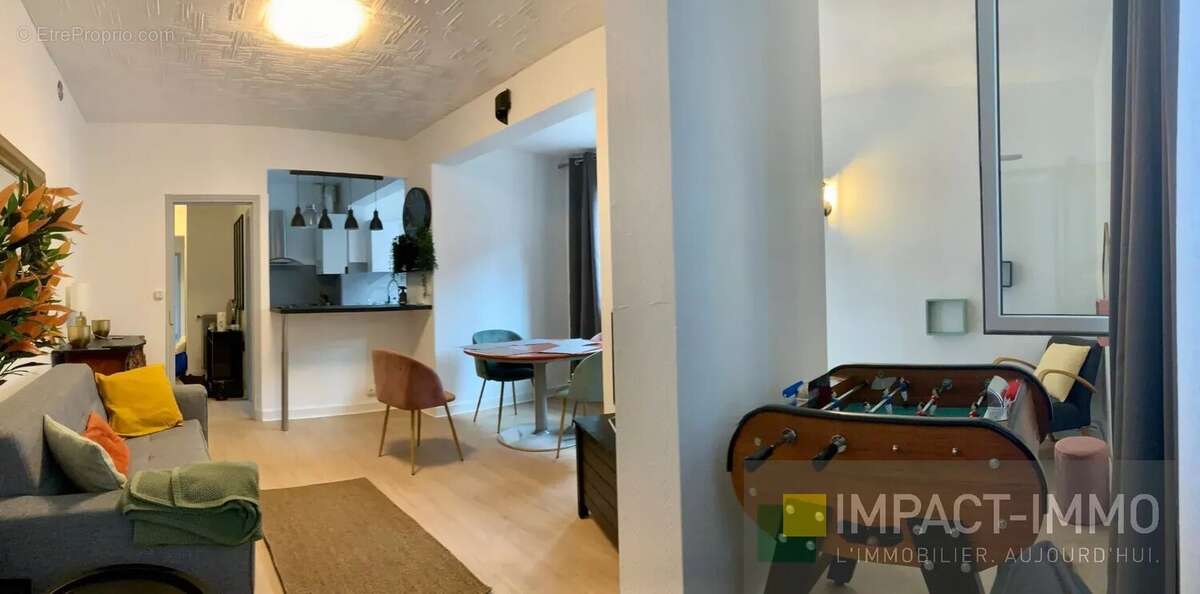 Appartement à LA GARENNE-COLOMBES