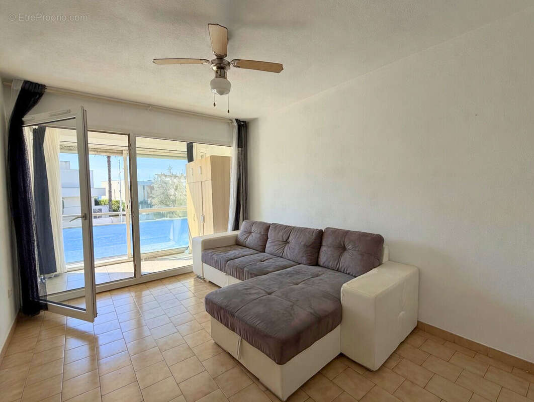 Appartement à MAUGUIO
