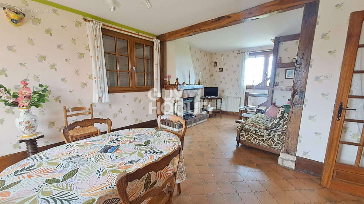 RUGLES - Maison familiale avec sous-sol complet - 4 chambres - photo 5