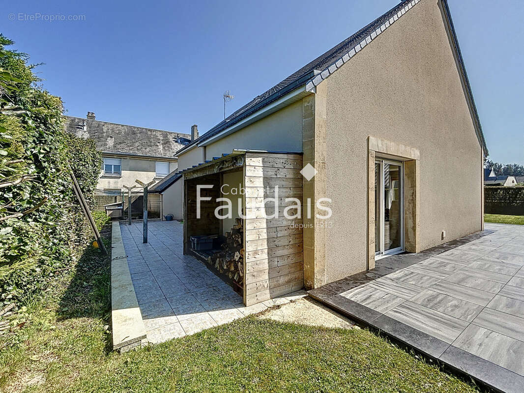 Maison à GRANDCAMP-MAISY