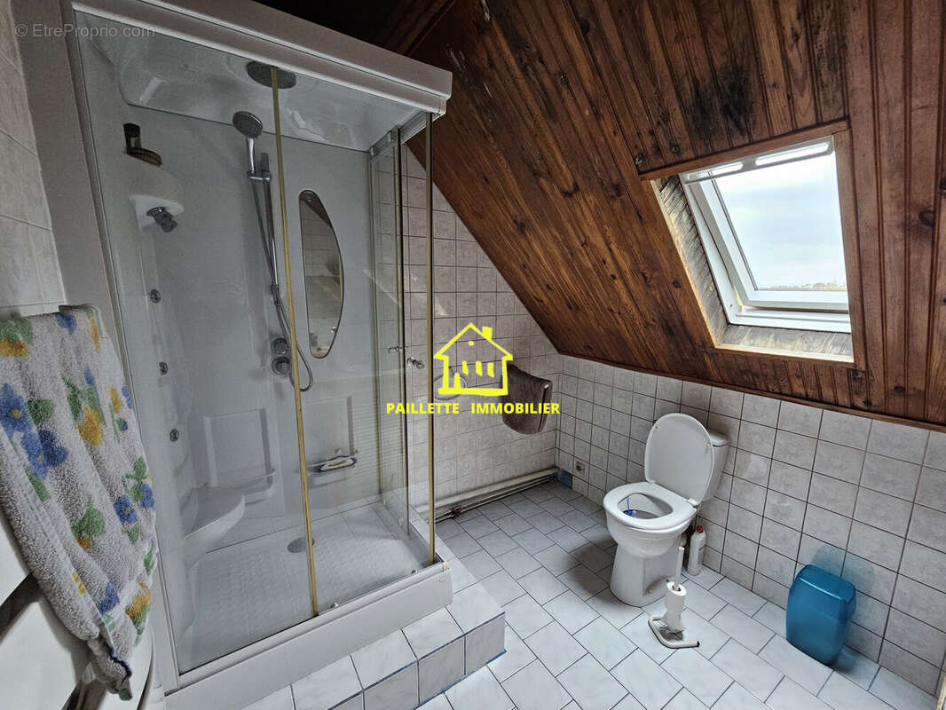 Maison à SAINT-SAUVEUR-D'EMALLEVILLE