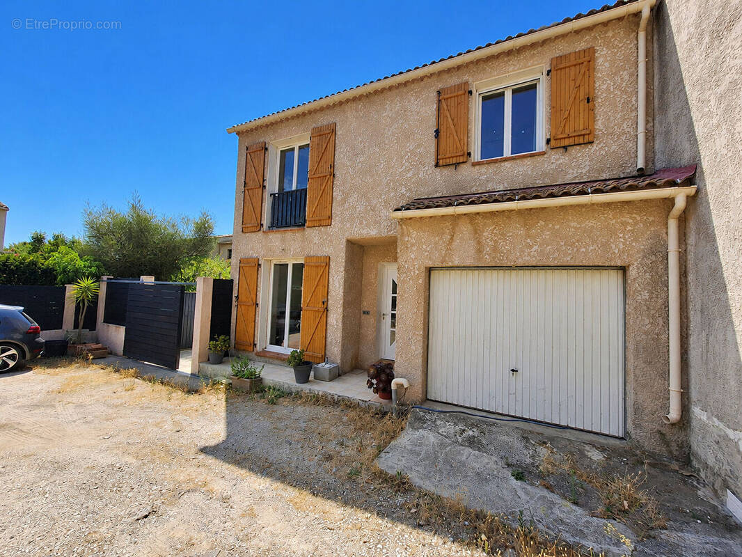 Maison à HYERES