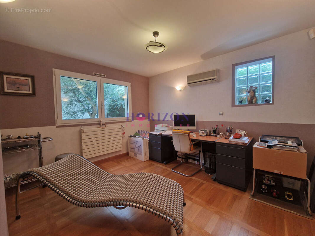 Maison Suresnes 6 pièces 134 m2 - photo 5