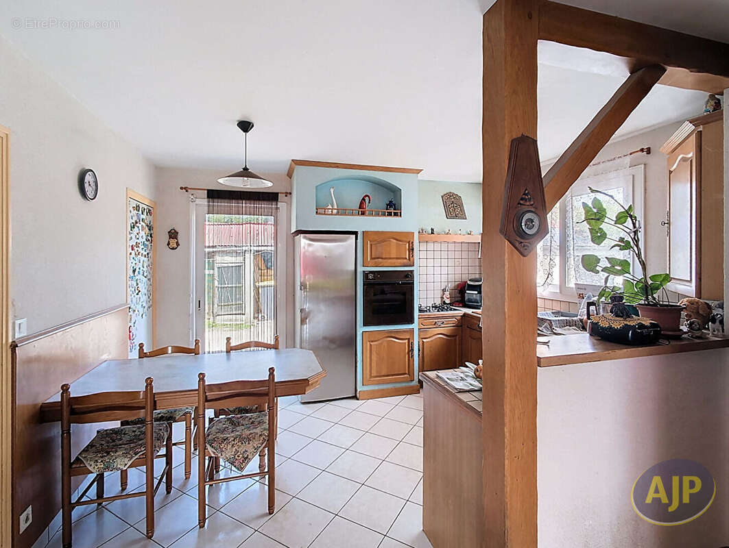 Maison à VIEILLEVIGNE