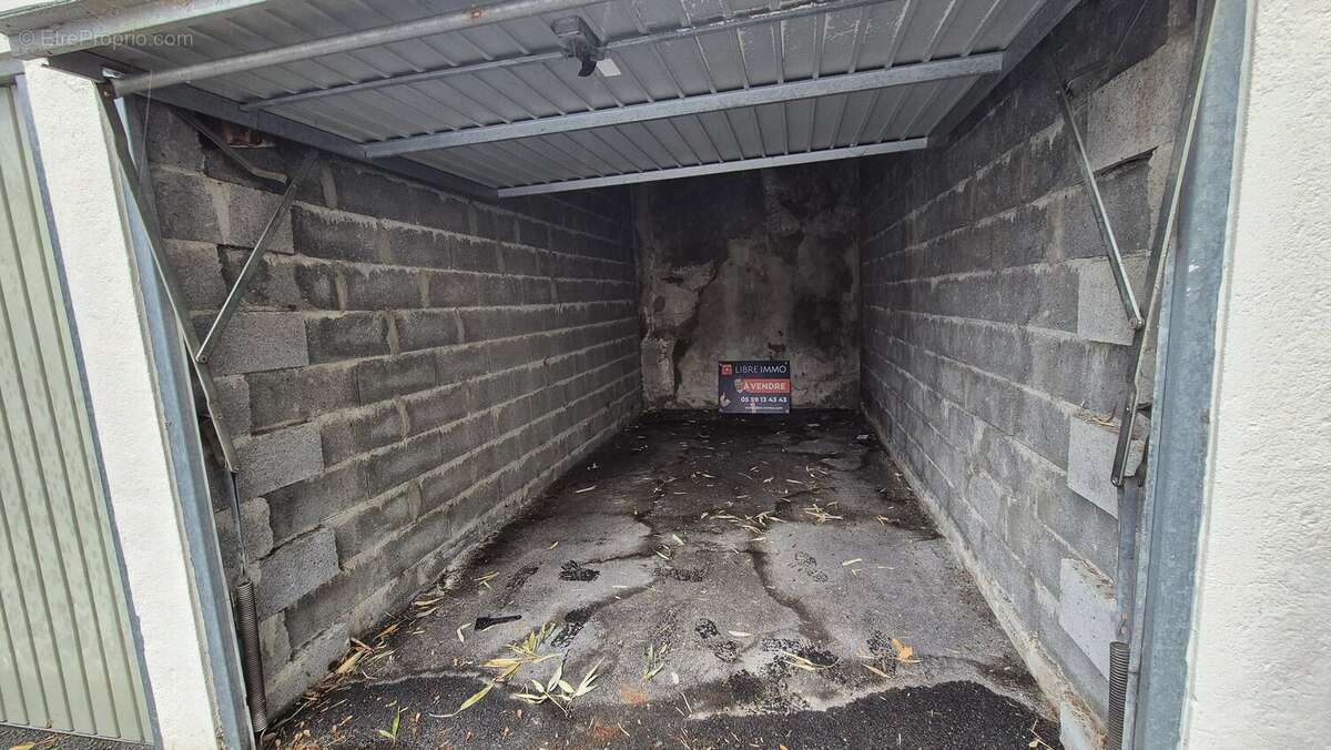 Parking à PAU