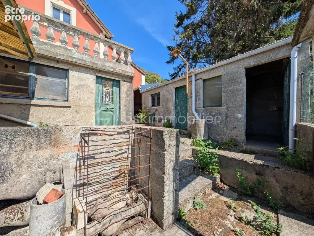 Maison atypique – jardin – garages & nombreuses dépendances - photo 21