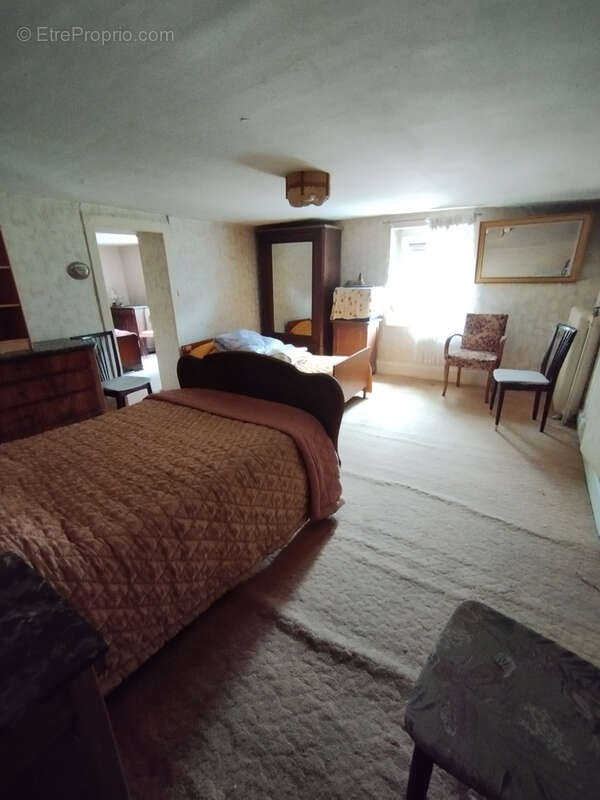 Maison à VAL-ET-CHATILLON