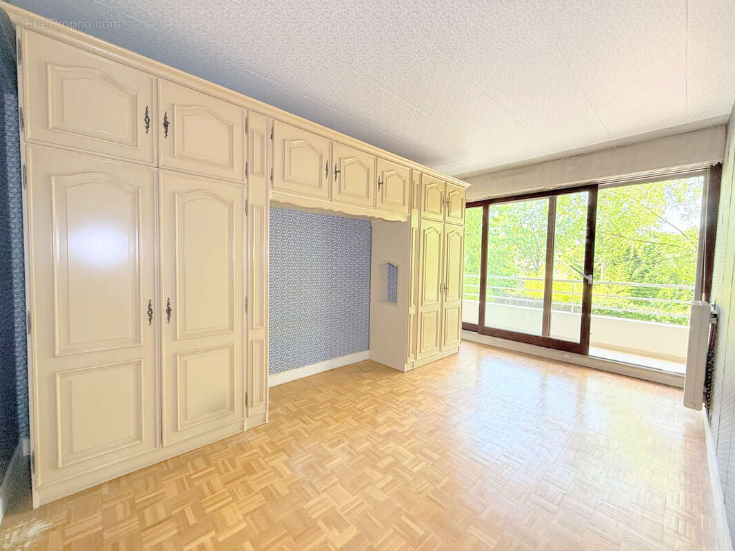 Appartement à RUEIL-MALMAISON