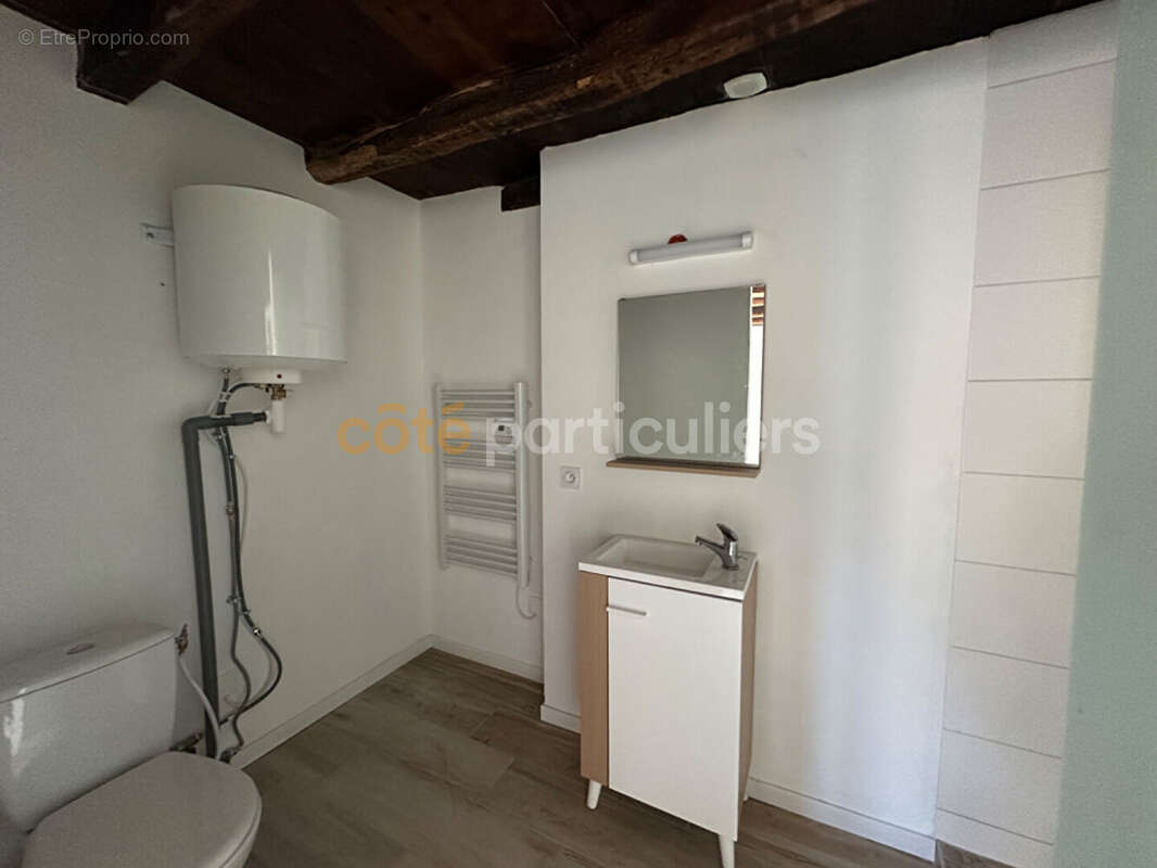 Maison à SAINT-AMAND-SUR-SEVRE