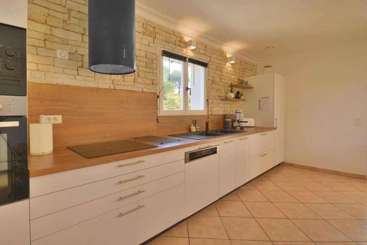 Maison à ROQUEFORT-LES-PINS