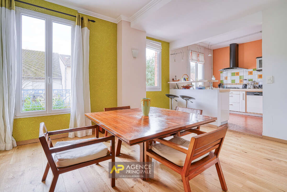 Maison à LE PLESSIS-ROBINSON