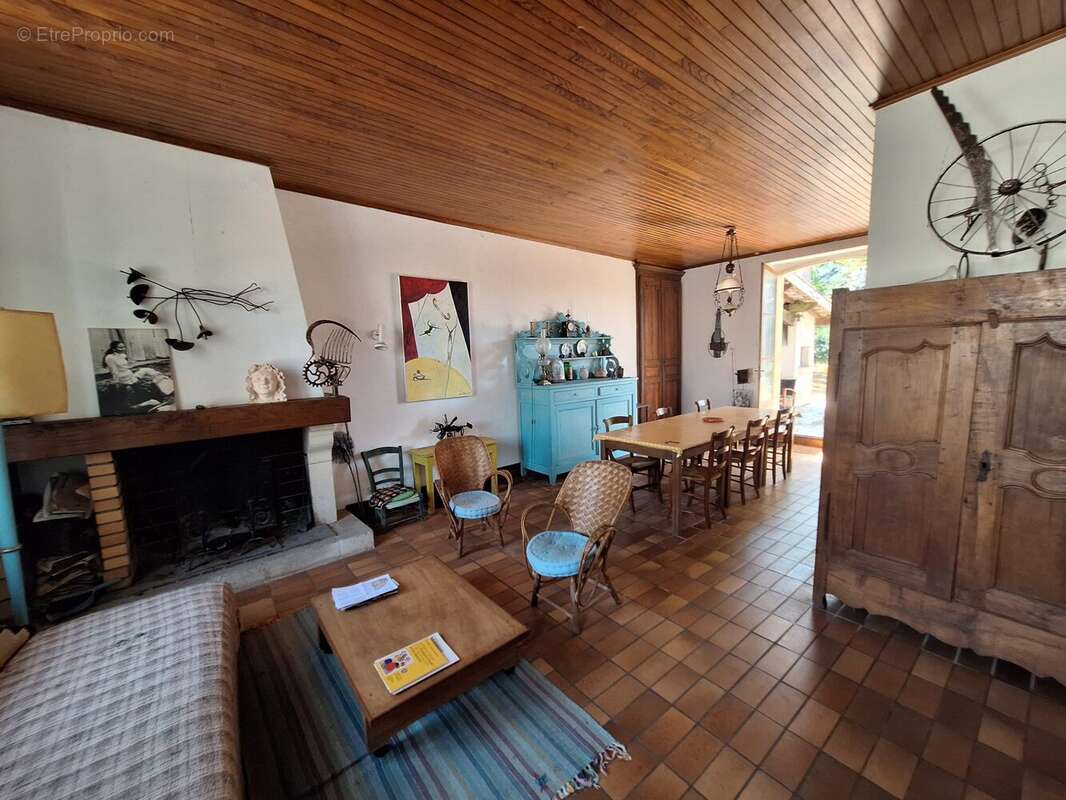 Maison à CASTILLONNES