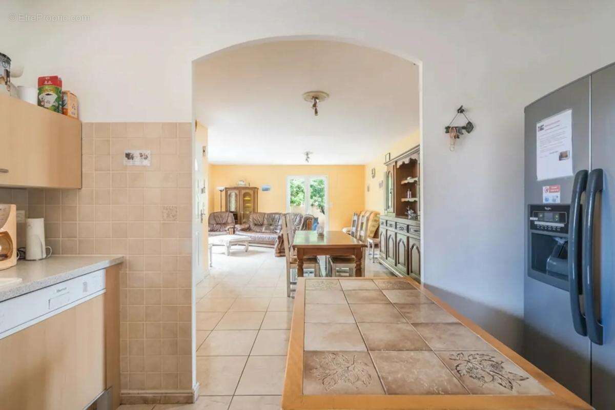 Maison 4 pièces de 104 m² à Adissan - photo 4