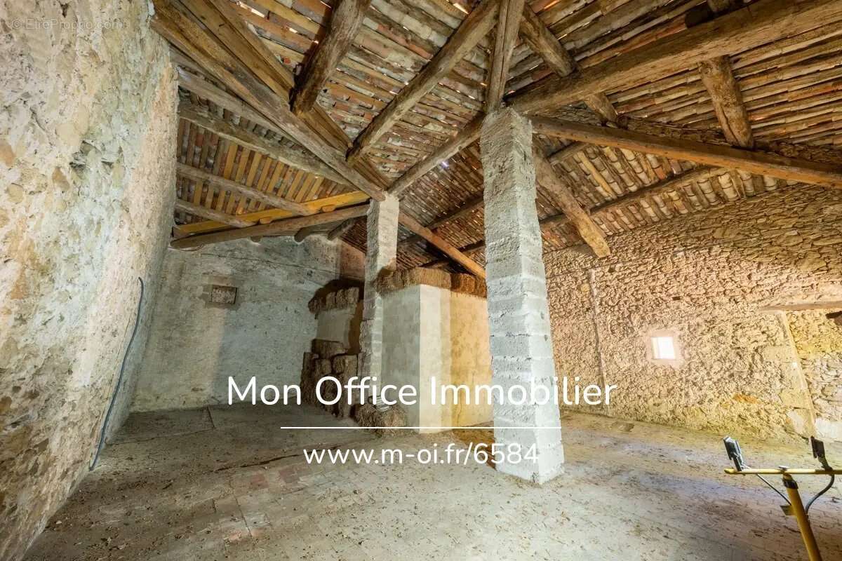 Référence : 6584-ANC - Domaine d'exception aux portes du Luberon - photo 12