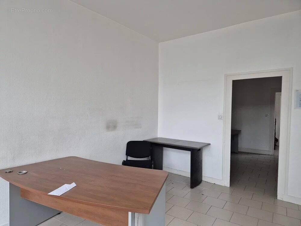 Appartement à BEAUNE-LA-ROLANDE