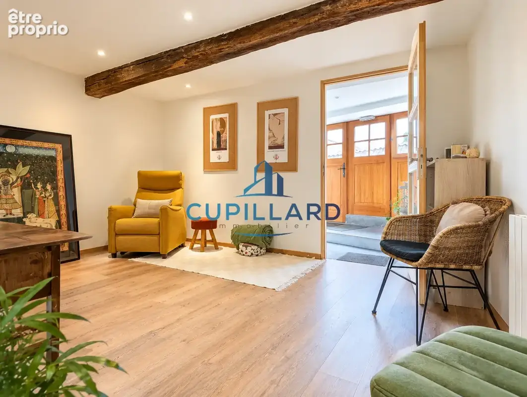 VILLEREST   Maison en pierre de 229 m2 avec jardin paysagé - photo 12