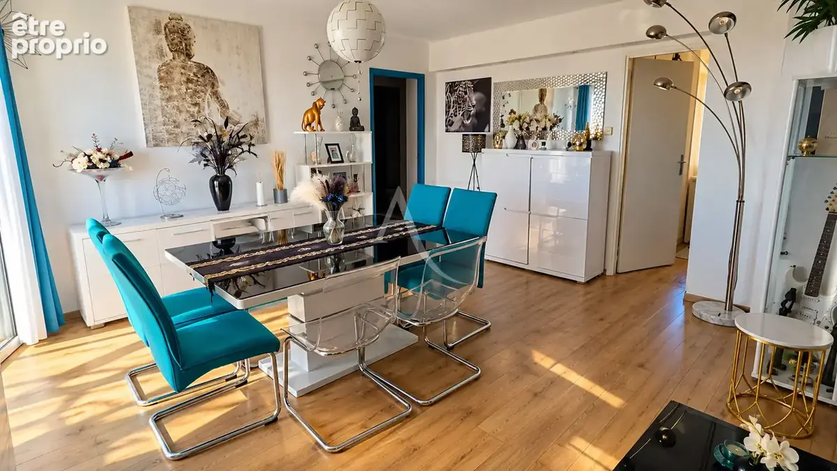TOULON - Appartement T3 traversant avec terrasse, balcon et cave - photo 3