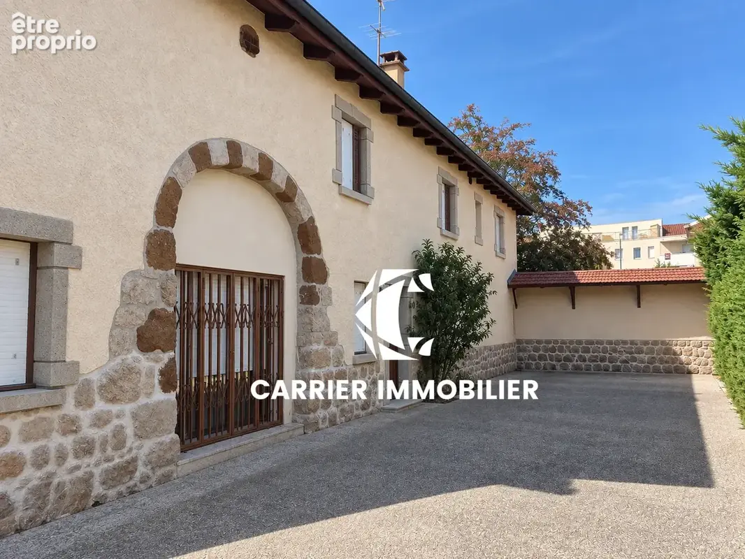 Saint-genis-les-ollières   ensemble immobilier de caractère   3 appartements loués   239 m2   garage   terrain - photo 2